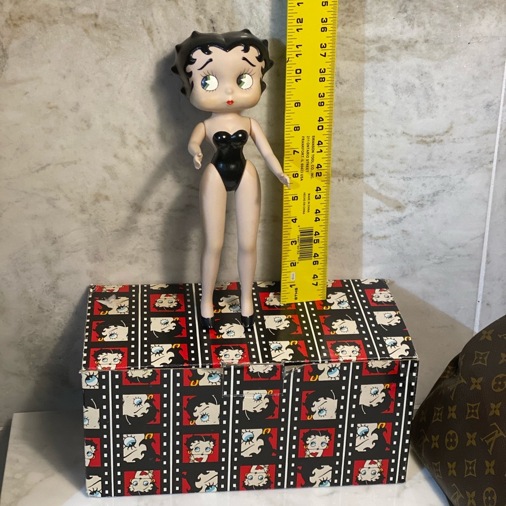 Betty Boop - Picture 2 of 6